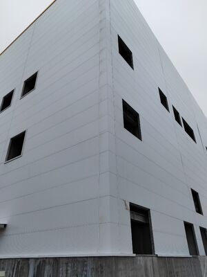 Pre‑manufactured steel frame components field installation factory building food‑processing plant stock warehouse transit logistics station
