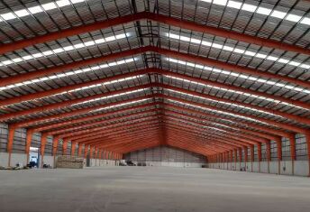 โครงสร้างเหล็กแบบโมดูลลาร์ แบบช่างลานงาน อาคารอุตสาหกรรม การใช้งานทางการค้า มิติตามความต้องการ กรอบทนทาน กันอากาศ โรงงานผลิต โลจิสติก สถานเก็บสินค้า โรงเก็บสินค้าการเกษตร