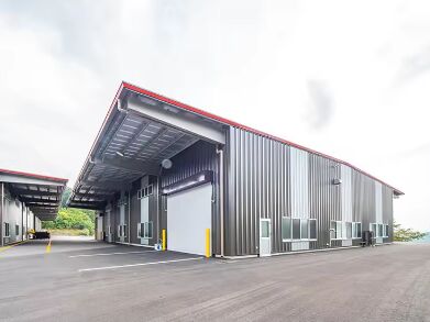 โครงสร้างสแตนเลส Prefab ที่กําหนดเอง สถานที่เก็บของ อาคารก่อสร้างมาตรฐาน GB เซ็นสแตนเลสที่ประกอบกัน โครงสร้างสแตนเลส Prefabricated โครงสร้างที่กําหนดเอง ขนาดที่เหมาะสม
